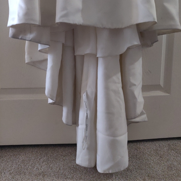 Galina Signature Ivory Wedding Dress size 4 - Picture 4 of 7